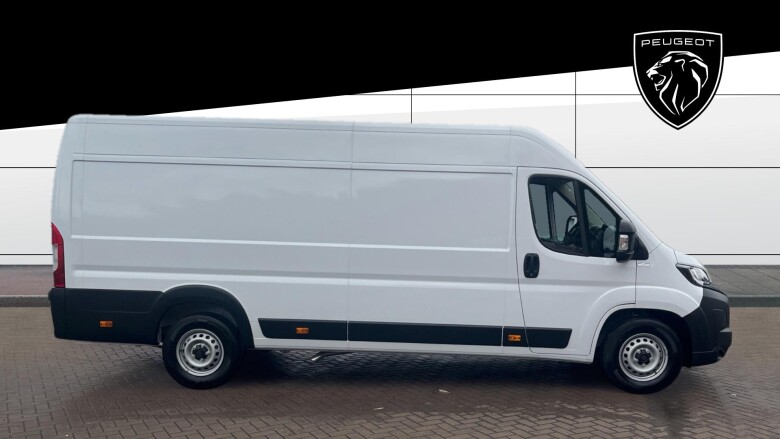 Peugeot Boxer 3500 Heavy L4 Diesel 2.2 BlueHDi 140 H2 Van Professional